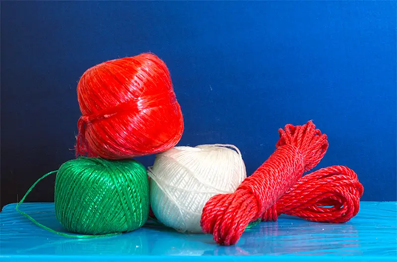 Coloured twine – ball
