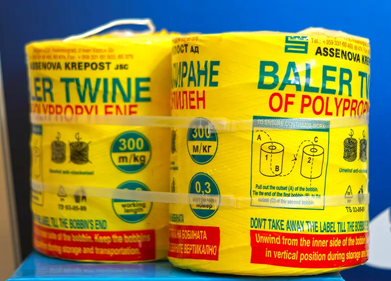 Baler and tying twine – natural and stabilized